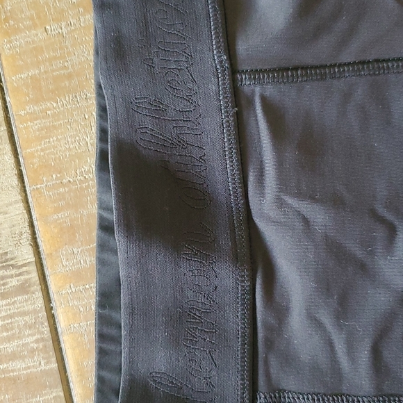 Lululemon shorts - Picture 2 of 7